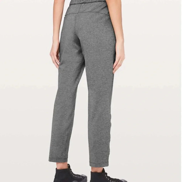 Lululemon On The Fly Pant Luxtreme Pants 27" Heathered Black W5BSES Size 10 - Picture 5 of 11